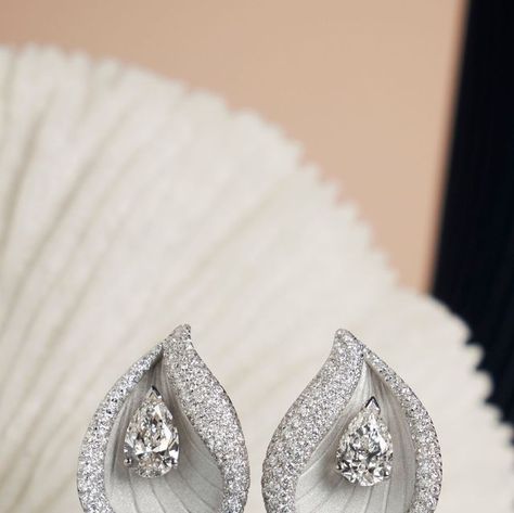 Annamaria Cammilli on Instagram: "A charming dance between 18kt white gold and diamonds, embodies sophistication and timeless beauty: shine bright with the Prestige series earrings. . . #annamariacammilli #visioncollection #prestigeseries #gioielli #gioielliartigianali #madeinitaly #diamonds #italiandesign #handcraftedjewelry #luxuryjewels #schmuckdesign #jewelry #oneofakindjewelry #jewelrydesign #diamonds #gold #diamanti #oro #gioielliinoro #hautejoaillerie #finejewelry" Annamaria Cammilli, The Prestige, Shine Bright, Italian Design, Timeless Beauty, Handcrafted Jewelry, Instagram A, Diamond Jewelry, Jewelry Design