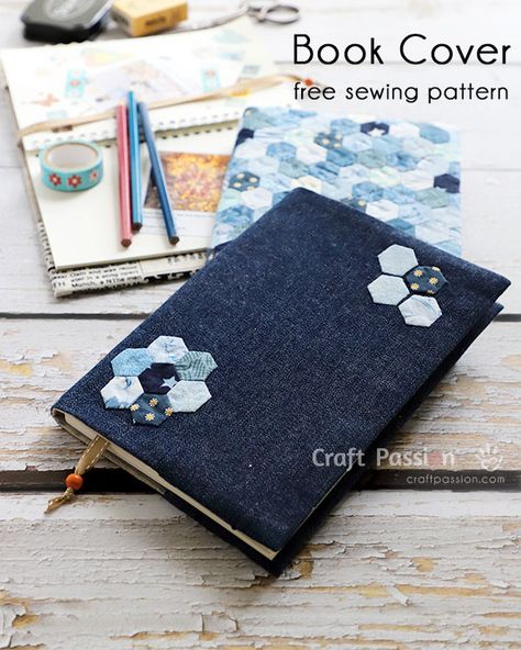 This is a how-to tutorial to sew a fabric book cover in 2 ways, fitted end or adjustable end. Adapt the methods to sew a book cover that fits your book. Book Cover Tutorial, Diy Book Cover, Fashion Questions, Make A Book Cover, A5 Book, Fabric Book Covers, Book Cover Diy, Diary Covers, 40 Fashion