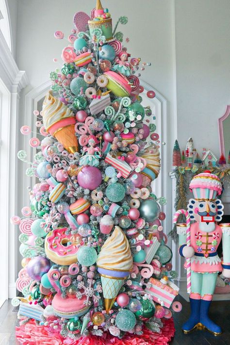 27 Gorgeous Christmas Tree Ideas that'll Jingle Your Bells! Colour Christmas, Candy Pastel, Candy Christmas Tree, Ribbon Ideas, Tree Ribbon, Creative Christmas Trees, Pink Christmas Decorations, Christmas Tree Inspiration, White Christmas Trees