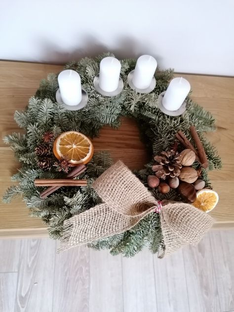 #ręcznierobione #naturalne #pachnące #adwent #wieniec #choina #susz #cynamon #kardamon #goździki #bożenarodzenie Natural Christmas Decor, Advent Calenders, Advent Wreath, Diy Christmas Decorations Easy, Natural Christmas, Last Christmas, Christmas Advent, Christmas Deco, Winter Decor