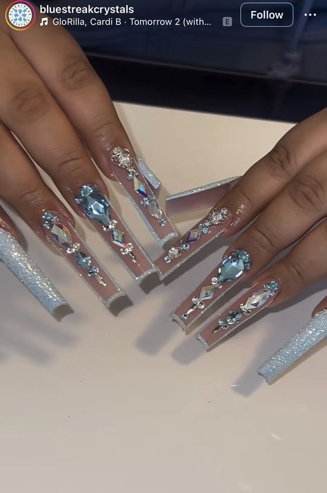 Xxl Birthday Nails, Long Nail Inspo Baddie Summer, Summer Birthday Nail Ideas, Long Nail Designs Blue, Extra Bling Nails, Blue Nails Bling, Birthday Nails Extra, Blue Rhinestone Nails, Bling Birthday Nails