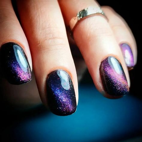 Galaxy Manicure, Nails Galaxy, Black And Purple Nails, Cosmic Nails, Galaxy Nail, Dark Purple Nails, Star Nail Designs, Galaxy Nail Art, Dark Galaxy