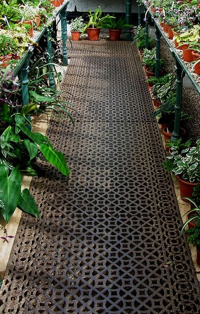 greenhouse floor ideas Greenhouse Floor, Serre Diy, Greenhouse Supplies, Lots Of Plants, Greenhouse Shed, Greenhouse Interiors, Home Greenhouse, Wooden Greenhouses, Backyard Greenhouse