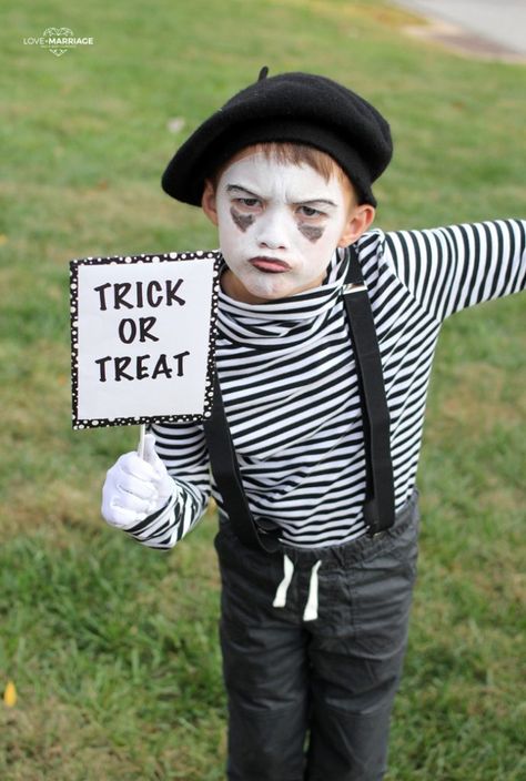 Adorably Easy Mime Costume Easy Mime Costume, Easy Mime Makeup, Halloween Mime Makeup, Mime Costume Diy Women Makeup, Mime Artist Costume, Mime Costume, Mime Makeup, Kids Eat Free, Black Makeup