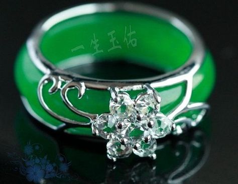 JADE on Pinterest | Jade Ring, Art deco and Cartier Green Jade Ring, Jade Charm, Jade Dragon, Jade Ring, Jade Jewelry, Jade Stone, Fantasy Jewelry, Jade Pendant, Green Jade