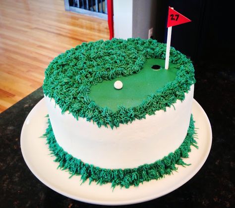 golf cake - i like the white w/green top & the 3-d "grass" - would put orange/black dots around base with argyle around sides Golf Themed Cakes, Poppy Birthday, Golf Birthday Cakes, Golf Cake, Birthday Baking, Birthday Cake For Him, Sport Cakes, Groom Cake, Green Cake