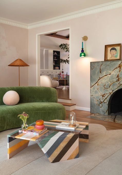 Flauti Wall Modern 80s Interior Design, Green Sofa Aesthetic, Dc Apartment, Popular Interior Design, Green Couch, Interior Design Per La Casa, 2024 Design, Sofa Styling, Design Del Prodotto