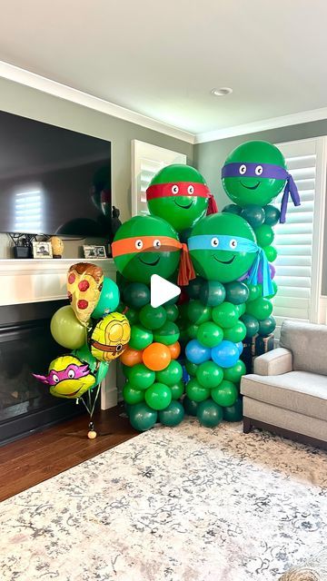 Leonardo Cake Ninja Turtle, Ninja Turtle Balloon Column, Ninja Turtle Party Desserts, Teenage Mutant Ninja Turtle Party Ideas, Ninja Turtle Birthday Games, Ninja Turtle Pool Party, Ninja Turtle 1st Birthday Party, Ninja Turtle 4th Birthday Party, Ninja Turtle Birthday Party Ideas