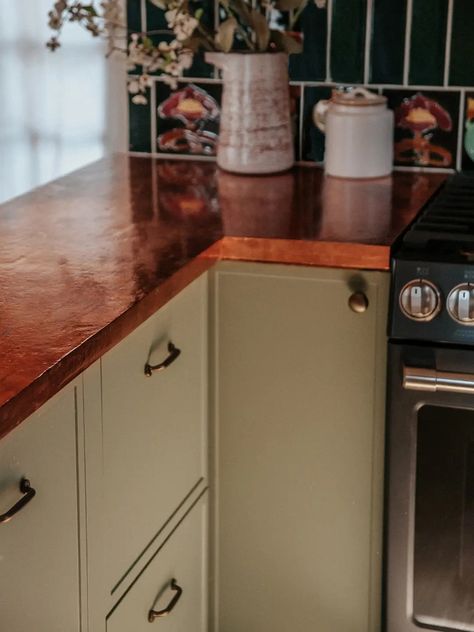 This Cali Kitchen Found Old-World Charm in Copper Countertops Kitchen Counter Diy, Blue And White House, Copper Countertops, Copper Counter, Baker Kitchen, Copper Tile Backsplash, Copper Kitchen Backsplash, Claire Thomas, Kitchens Traditional