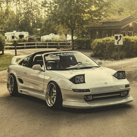 Japanese Street Cars, Vintage Japanese Cars, Old Japanese Cars, Mr2 Turbo, Best Jdm Cars, Nissan 240sx, Toyota Mr2, Street Racing Cars, Super Luxury Cars