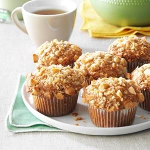 Banana Macadamia Muffins Recipe Macadamia Muffins, Banana Pudding Cookies, Easy Pastry Recipes, Muffins Blueberry, Sweet Muffin, Pudding Cookies, Muffin Bread, Zucchini Muffins, Sweet Roll