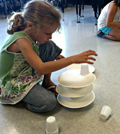 Great games for the end of the year--or any time!  This is a great STEM-type challenge.  Check out the blogpost and get read y for some fun! End Of Year Party Games, Dixie Cups, End Of Year Party, Steam Ideas, End Of Year Activities, Challenge Games, Games Party, Time Games, Classroom Games