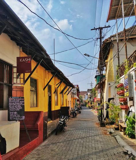 Burgher Street, Fort Kochi Cochin India, Fort Kochi, Kochi Kerala, Instagram Coffee, Kerala Tourism, Bright Art, Marvel Wallpaper, Watercolor Inspiration, Kochi