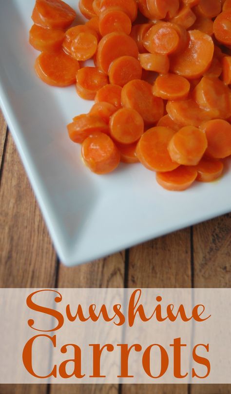 Sunshine Carrots - kid friendly, grain free, sugar free, and dairy free which also makes it great for those with allergies or those who are going Paleo or any other clean eating variations. It does use stevia which in my understanding makes it not Whole30 but you could leave it out if you wanted to; it just be not quite as sweet. Crunchy Food, Paleo On The Go, Seasonal Fruit, Feel Good Food, Healthy Sides, Healthy Family, Healthy Meals For Kids, Easy Food, Be Natural