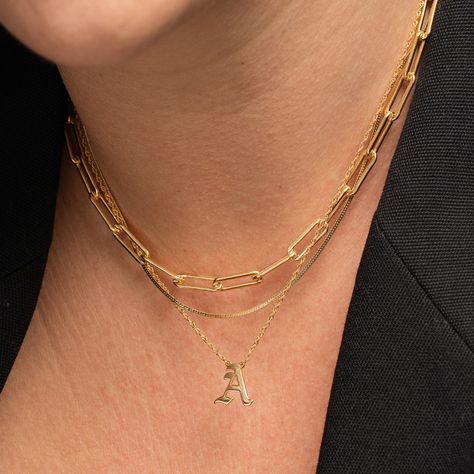 Forever coveting: vintage chains. This isn’t your mother's chain, it’s their mother’s chain. Ready to wear + layer at 20 and 24”, this one pairs well with our Kaia Rope Chain Necklace and a generous glass of your favorite bubbly. 14k gold-filled Slinky 1mm flat herringbone chain 18" in length Nickel- and lead-free Paperclip Chain Necklace, Script Initial, Herringbone Chain, Gold Vermeil Jewelry, Solid Gold Necklace, Gold Alloys, Vermeil Jewelry, Silver Plated Jewelry, Solid Gold Jewelry