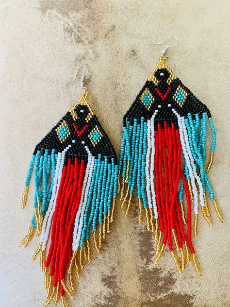 Beaded Thunderbird Pattern, Beading Indigenous, Goddess Divine Feminine, Indian Beadwork, Seed Bead Jewelry Patterns, Beaded Earrings Native, Beadwork Designs, Bird Beads, Native American Beaded Earrings