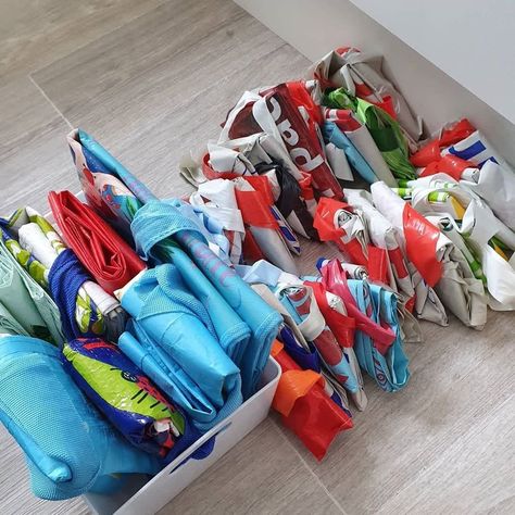 Declutter the Storage: Rehome Reusable Bags Reusable Grocery Bags Storage Ideas, Reusable Grocery Bags Storage, Reusable Bags Storage, Bag Storage Ideas, Service Yard, Grocery Bag Storage, Reuseable Bag, Yard Storage, Declutter Bedroom