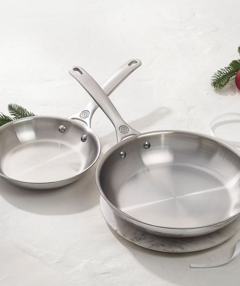 Versatile, durable, and lightweight: Stainless steel is a radiant favorite in restaurant kitchens. ✨ Le Creuset's premium stainless steel is designed for performance in your home kitchen, too. Here are our best tips for how to cook with stainless steel, how to clean stainless steel pans, and more. Stainless Steel Skillet, Cast Iron Cookware Set, Fry Pan Set, Stainless Steel Pans, Low Carb Low Sugar, Cookware Set Stainless Steel, Stainless Steel Cleaning, Stainless Steel Cookware, Cooking Pan