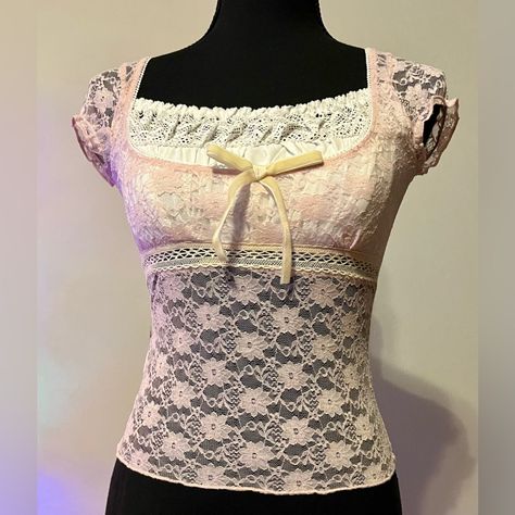 Unbranded Bought On Etsy Lacework Crop Top - Dainty And Feminine Color: Pink Size: S Please See Photos For Measurements And Material Specifications. New To Poshmark? Want $10 Off Your First Poshmark Purchase? Join Me Now On My Favorite App By Creating A New Account!! For A Limited Time, Use My Code Freedomfairy To Save $10 On Your First Purchase: Https:// Posh.Mk/Poibgdktmgb $10 Off Your First Poshmark Purchase! I Love Offers! Thanks For Stopping By! Vintage Babydoll Top, Gyaru Tops, Cute Clothes Kawaii, Fairy Fits, Coquette Shirts, Baby Doll Tops, Cute Cheap Clothes, Poshmark Clothes, Pink Ruffle Top