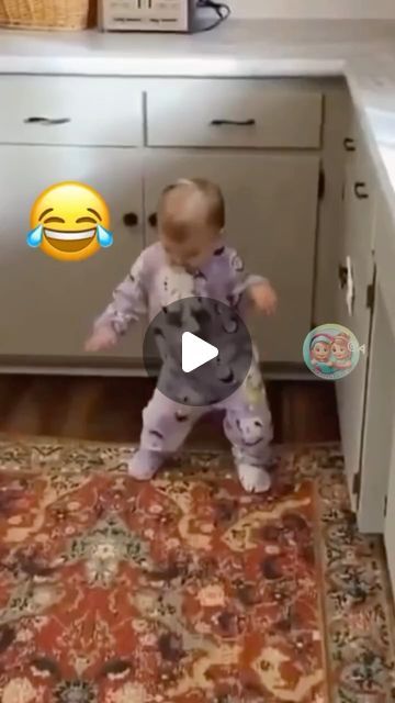 Baby Funny Videos, Dancing Children, Funny Babies Dancing, Baby Dancing, Big Baby Dolls, Funny Babies Laughing, Funny Baby Videos, Kid Pics, Toddler Videos