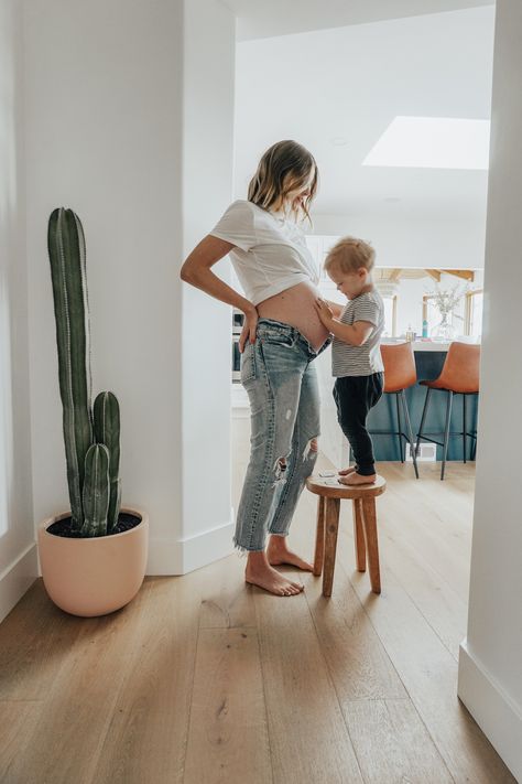 MOM TALK MONDAY: PREGNANCY 30 weeks pregnant and only 10 weeks left to go before baby girls joins us over on Navy Grace. Camilla shares her update on how she is feeling // maternity jeans // mama and baby // white tee and jeans  // spring fashion //kids fashion// boho home // home goals  #whattowear #fashioninspiration #springfashion #bohohome #homegoals #mamaandbaby #maternityfashion #pregnancyupdates Best Time To Take Maternity Pictures, 30 Weeks Pregnant Photos, In Home Maternity Session With Kids, Maternity Pictures In Jeans, 30 Week Pregnancy Pictures, Maternity Photos Jeans And White Shirt, Pregnancy Shoot With Kids, Jeans Pregnancy Photoshoot, Casual Pregnancy Photos