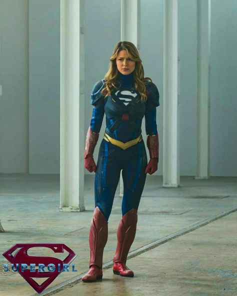 Season Finale | The CW has been released a preview image of SUPERGIRL S4 E22 "The Quest for Peace" • • • #Supergirl #GirlOfSteel #KaraZorEl… Melissa Benoit, Mellisa Benoist, Supergirl Costume, Supergirl Superman, Kara Danvers Supergirl, Supergirl Tv, Melissa Supergirl, Supergirl Dc, Univers Dc