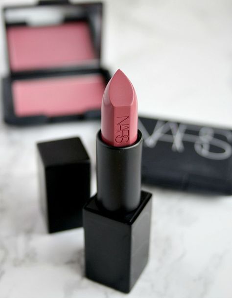 NARS Audacious lipstick in Anna. There's a new everyday, go-to lippie in town, and her name is Anna... Nars Anna Lipstick, Mac Whirl, Nars Audacious Lipstick, Nars Lipstick, Make Up Inspiration, Nars Makeup, High End Makeup, Trendy Makeup, Pink Lipstick