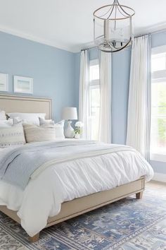 Light Blue And White Bedroom, Light Blue Rooms, Light Blue Bedroom, Blue Gray Bedroom, Blue Bedroom Walls, Coastal Bedroom Decorating, Light Blue Walls, Coastal Bedroom, Bedroom Color Schemes