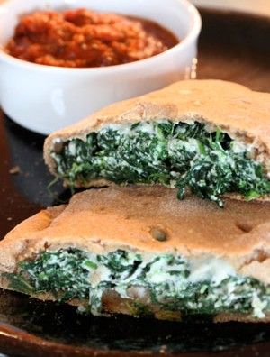 20100314_spinachCalzone1