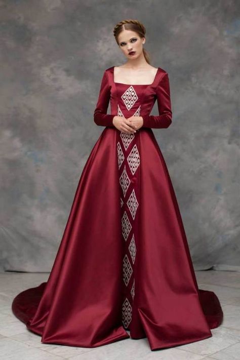 Wizarding Outfits, Look Gatsby, Evening Dresses Online, Fantasy Dresses, Fantasy Gowns, Medieval Dress, Dress Stores Online, Fantasy Dress, Historical Dresses