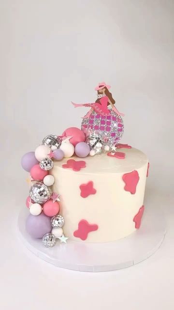 Rhinestone Cowgirl Birthday Cake, Space Cowgirl Cake Ideas, Shania Twain Birthday Cake, Cowgirl Bday Cake, Disco Cowgirl Cake Ideas, Disco Cowgirl Birthday Party Cake, Disco Cowgirl Party Cake, Space Cowgirl Birthday Cake, Disco Barbie Cake