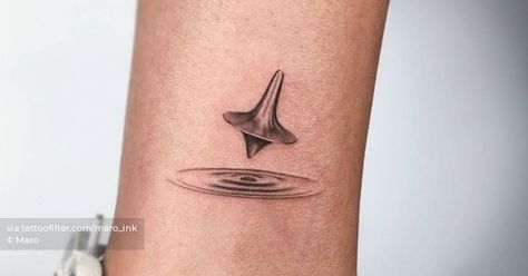 Inception Tattoo Ideas, Inception Tattoo, Full Hand Tattoo, Tattoo Minimalist, Tattoo Inspiration Men, Geniale Tattoos, Subtle Tattoos, Tattoo Inspo, Mini Tattoos