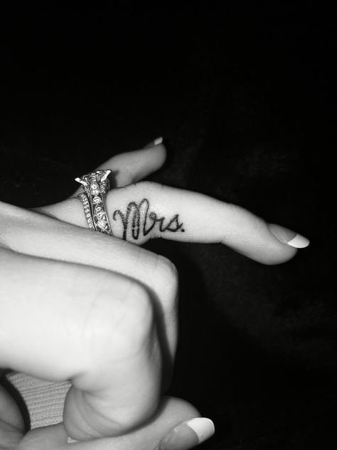 Love my new ink! Mrs. on my left ring finger! Mrs Finger Tattoo, Husband And Wife Finger Tattoos, Siblings Tattoos, Married Rings, Tattoo Sayings, Ring Finger Tattoo, Marriage Tattoos, Couple Tat, Couple Tattoos Love