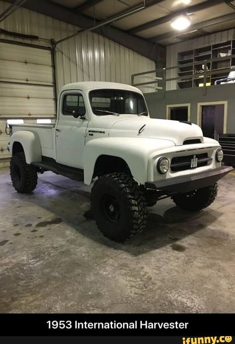 Old International Trucks, Old 4x4 Trucks, International Truck Vintage, International Pickup Truck, Jeep Pickup Truck, Best Pickup Truck, Pickup Truck Accessories, International Harvester Tractors, International Harvester Truck