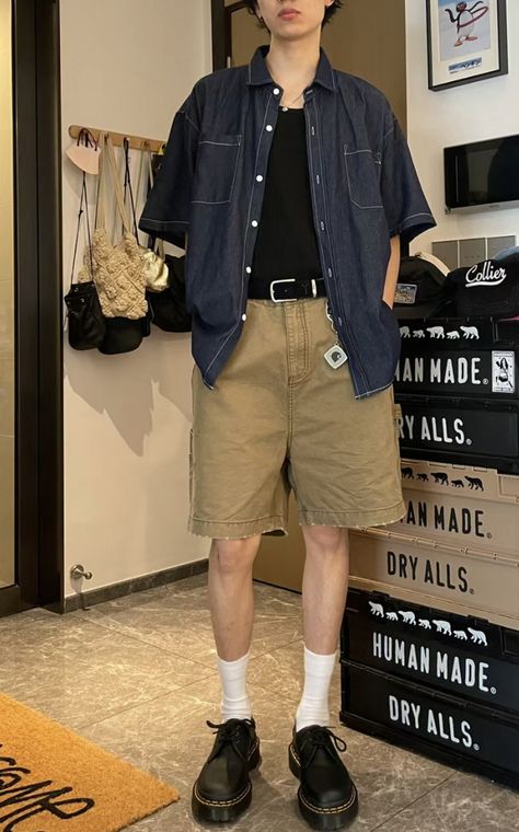 Funky Summer Outfits Street Style, Short Men Outfit Ideas Summer, Transmasc Fashion Summer, Coquette Men Outfit, Jorts Mens Outfits, Jorts Outfit Idea Men, Summer Blouse Outfit, Retro Summer Outfits, Grunge Summer Outfits