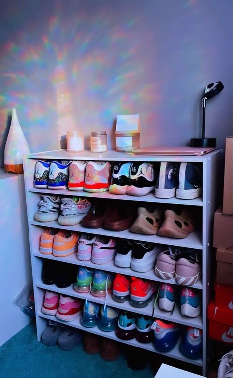 Room Decor Shoes Storage Ideas, Shoes Room Ideas, Shoe Rack Ideas Bedroom, Shoe Aesthetic, Aesthetic Everything, Goofy Pics, Shopping Pictures, Shoe Organization, Shoe Room