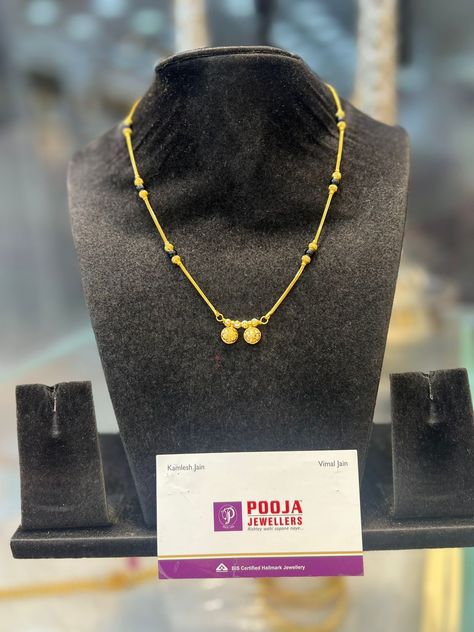 ✨✨SHORT MANGALSUTRA IN AAGHANDH INDRAJEET CHAIN BHARNI WEIGHT 10.500GMS ✨✨ Short Mangalya Chain Designs Gold, Short Mangalasutram Chain Designs, Magalsutram Chain Designs Gold Short, Short Gold Mangalsutra Designs, Fancy Mangalsutra Designs Gold, Short Mangalsutra Designs Gold, Short Mangalsutra, 22k Gold Earrings, Mangalsutra Chain