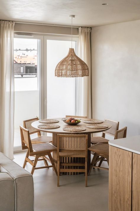 Experience the harmony of this Japandi Interior by @paulasteuer.photography ✨ Our round table fits perfectly in this peaceful and stylish space. If you want to order it for your own home - DM us for details! 🤍 #hoomaroundthetable Round Dining Table In Kitchen, Round Table Dining Room, Dining Room Round Table, Round Dinner Table, Round Dining Room Table, Japandi Interior, Interior Design Boards, Design Boards, Space Interiors