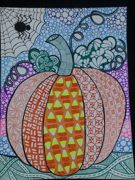 Autumn Zentangle, Zentangle Pumpkins, Zentangle Pumpkin, Pumpkin Zentangle, Halloween Art Lessons, Color Art Lessons, Elementary Art Lesson Plans, Art October, Holiday Art Projects