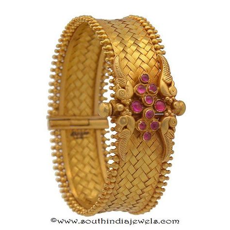 22k gold antique kada bangle collections from Prince Jewellery. Kada Bangles Gold Design, Prince Jewellery, Bangle Collection, Gold Kada, Kada Bangles, Bangle Design, Antique Jewelry Indian, Wedding Jewellery Collection, Antique Gold Jewelry