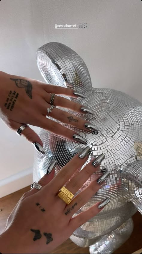 Nessa Barrett Nails, Kardashian Nails, Nessa Nails, Hands With Rings, Cowboy Nails, Sharp Nails, Tooth Gem, Classy Acrylic Nails, Nail Envy