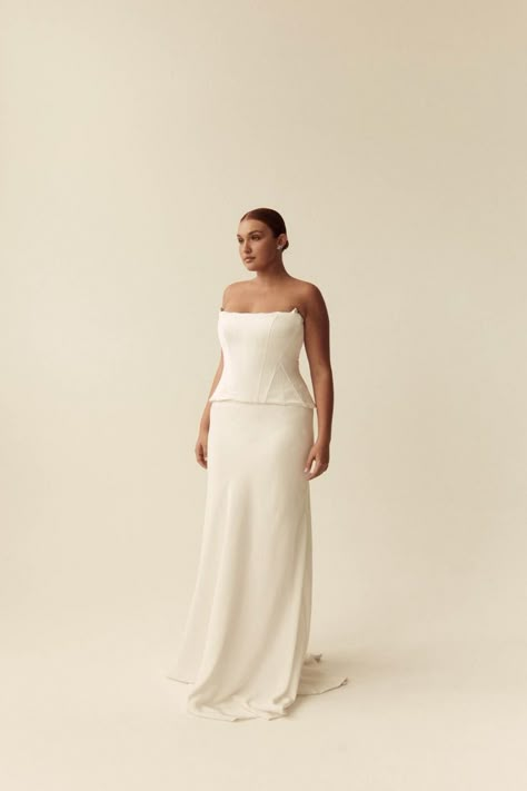 Penelope Corset + Sadie Skirt by Prea James | anna bé bridal boutique | Prea James Bridal | Prea James wedding dress | Riviera 2023 Collection | Penelope is a fully boned and elegantly structured corset style accented with a modern scoop neckline and contoured panelling, the Sadie skirt is a fit and flare silk skirt | bridal style | timeless bridal | classic elegant wedding dress | #annabebridalboutique #preajames Prea James Bridal, Bridal Corset Top, Texas Wedding Dresses, Contemporary Wedding Dress, Bridal Corset, Minimal Wedding Dress, Classic Elegant Wedding, Wedding Dresses Corset, Contemporary Wedding