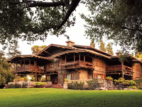 Gamble House Pasadena, Gamble House, Los Angeles Neighborhoods, Craftsman Homes, John Pawson, Ellsworth Kelly, American Craftsman, Craftsman Bungalow, Family Tour