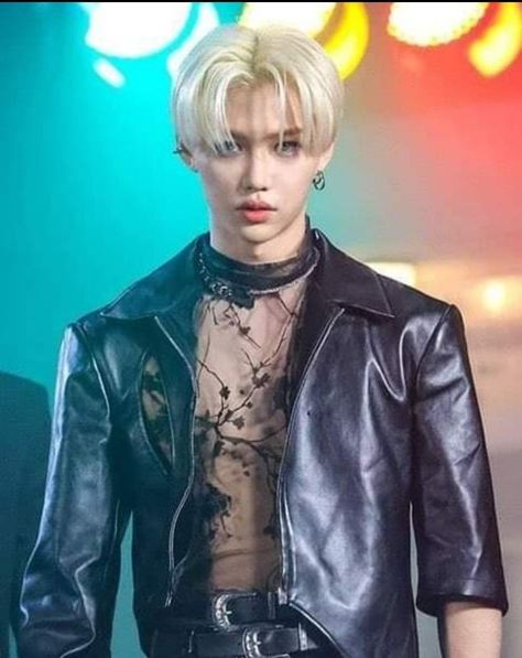 #FELIX on MANIAC Felix Maniac, Savage Kids, Felix Stray Kids, Lee Know, Concert Outfit, Pop Group, Mtv, Baby Photos, Boy Bands