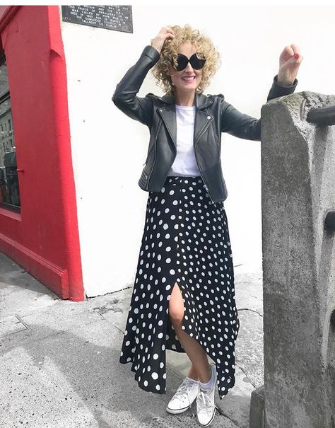 Silk Polka Dot Skirt, Polka Dot Midi Skirt Outfit, Dot Skirt Outfit, Most Beautiful Wedding Dress, Black And White Polka Dot Skirt, Market Outfit, Polka Dot Midi Skirt, Midi Skirt Outfit, Most Beautiful Wedding