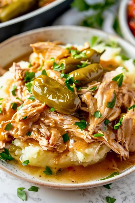 Crockpot Mississippi Chicken - Insanely Good 5 Ingredient Crockpot Recipes, Crockpot Mississippi Chicken, Healthy Pot Roast, Potluck Party Food, Mississippi Chicken, Crockpot White Chicken Chili, Slow Cooker Dinner Recipes, Au Jus Gravy, Meat Casserole