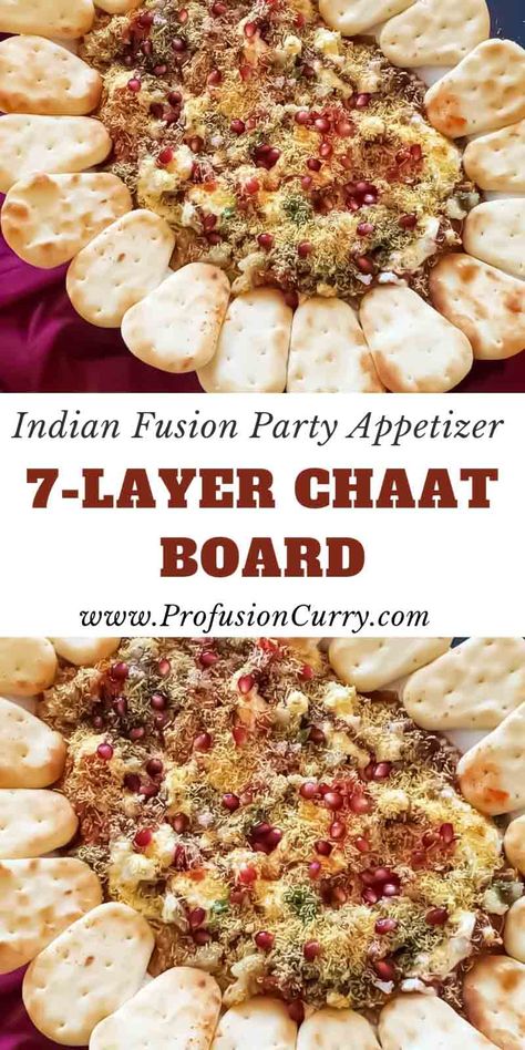 7-Layer Indian Chaat Board is sure to become your go-to dish for parties or a unique appetizer for your family. It’s easy to prepare, visually stunning, and packed with a mix of flavors Tater Tots Chaat, Indian Inspired Appetizers, Indian Veg Appetizers, Indian Fusion Appetizers Parties, 7layer Dip Recipe, Indian Party Starters, Indian Food Charcuterie Board, Chaat Cuterie Board, Indian Appetizers For Party Vegetarian