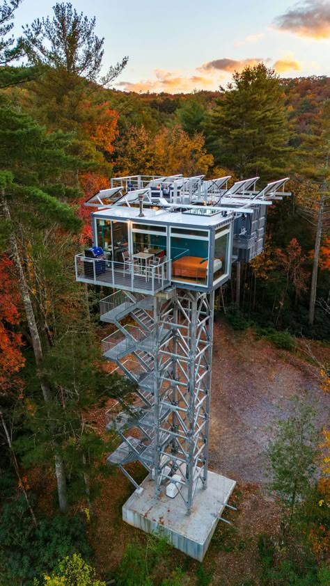 Container Cabin, Shipping Container Home, Lookout Tower, Container Buildings, River Forest, Building A Container Home, Tree House Designs, Tower House, Modern Tiny House