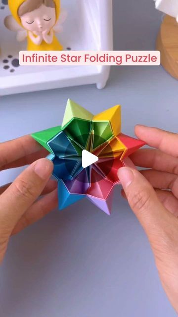 Paper Folding Crafts, Origami For Beginners, Origami Patterns, Cool Paper Crafts, Paper Flower Crafts, Paper Games, Diy Origami, Paper Flower Tutorial, Paper Crafts Origami