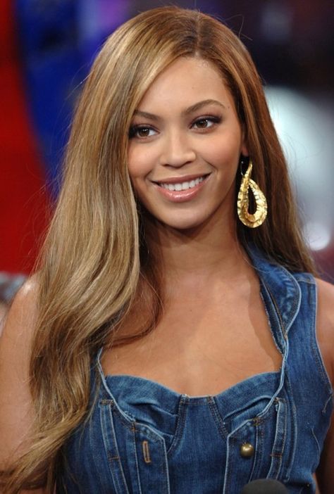 Beyonce Hairstyles, Care Hairstyle, Beyonce Blonde, Beyonce Hair, Celebrity Wigs, Side Part Hairstyles, Haircut Styles, Professional Advice, Short Black Hairstyles